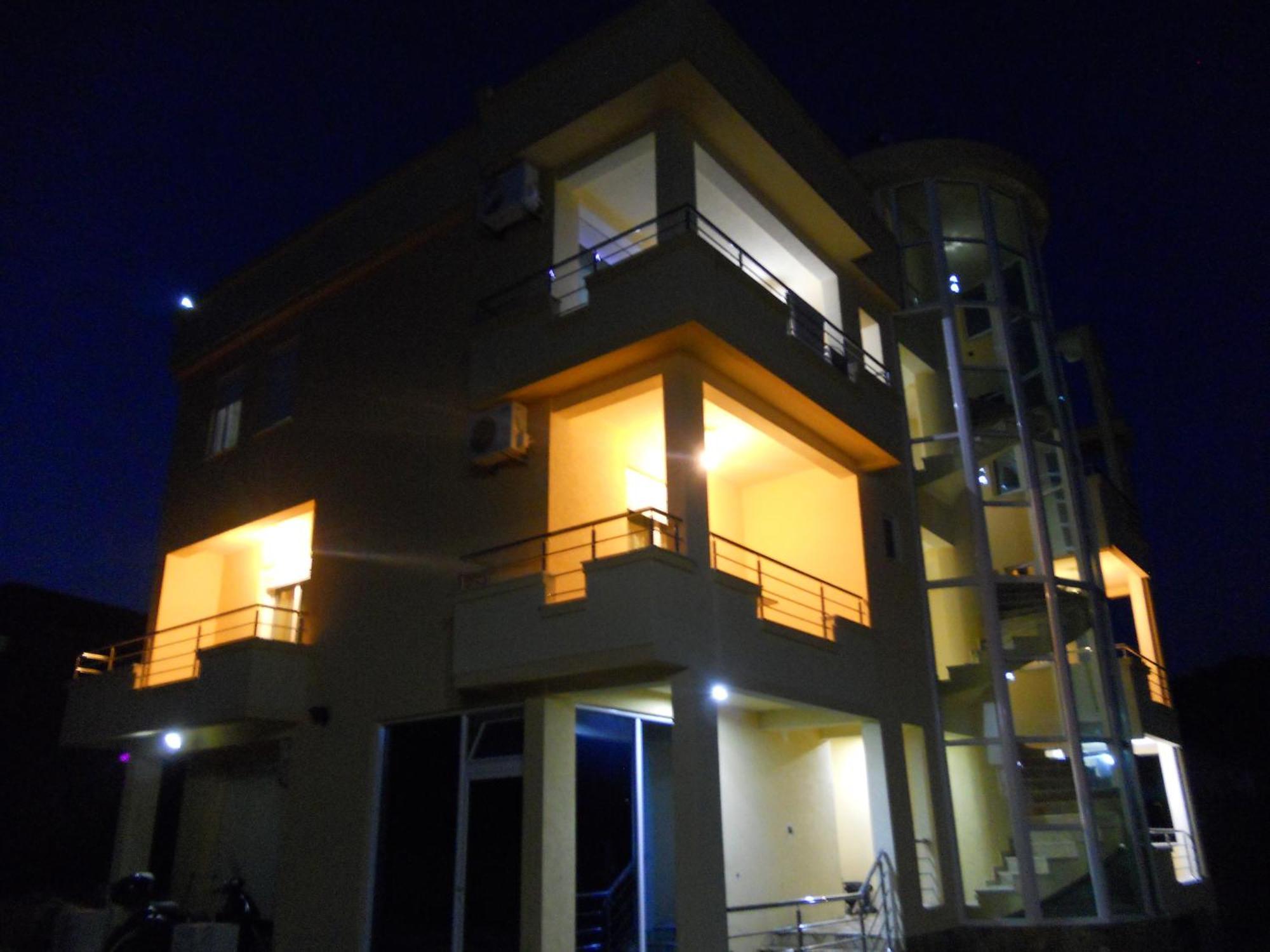 Kopernikus Apartments Ulcinj Eksteriør bilde